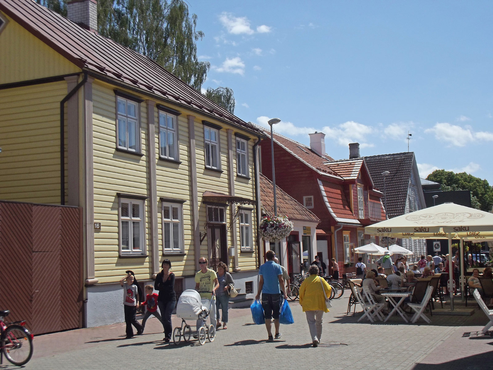 Pärnu (Пярну, Pernau)